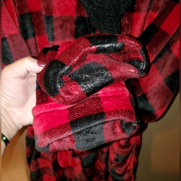 Velour robe 💥New💥 - Picture 6 of 8